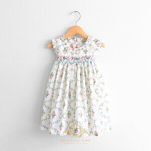 NWT Pretty Girls Embroidered Smocked Dress Boutique Special Occassion Formal 24M